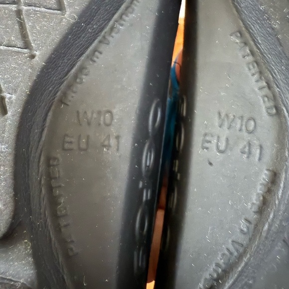 OOFOS Women's OOlala Luxe Recovery Slide Sandals | Size 10 (EU 41) - Picture 8 of 8